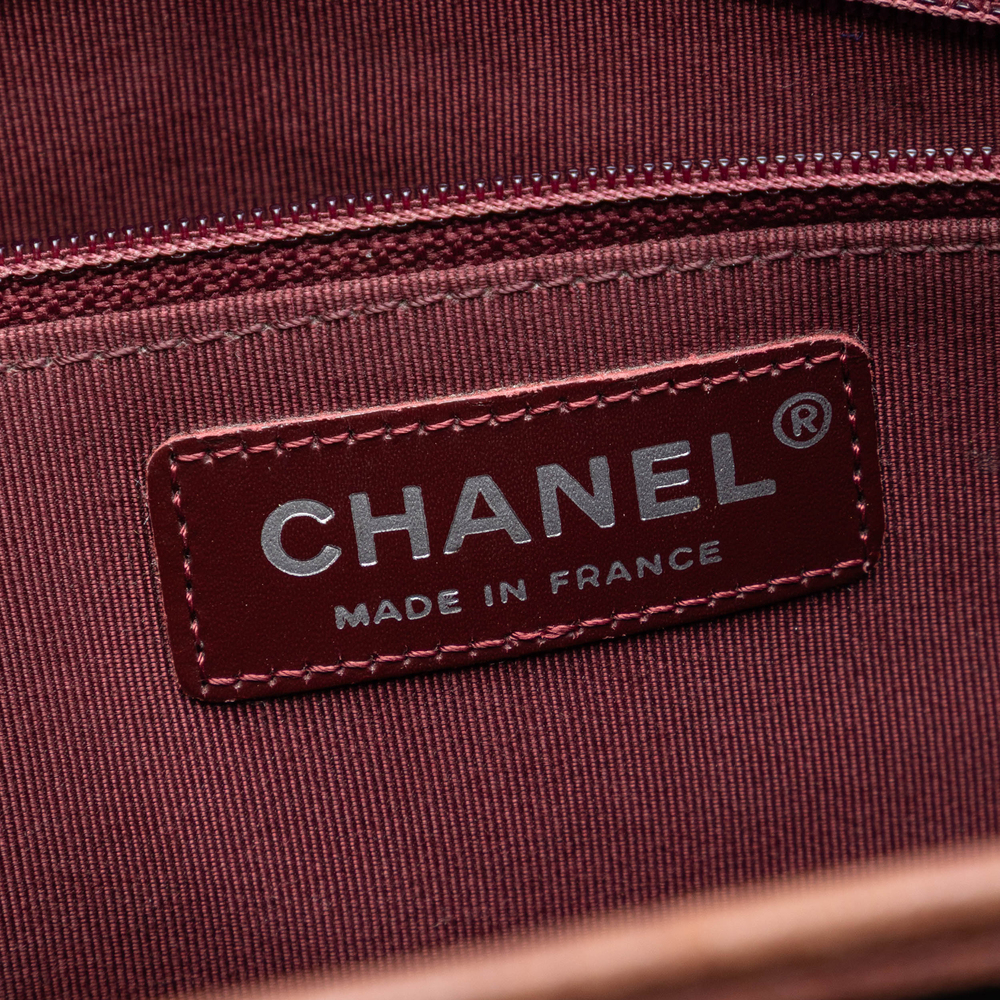 Pre-Loved Chanel CC Chocolate Bar Patent Tote - Picture 5 of 6